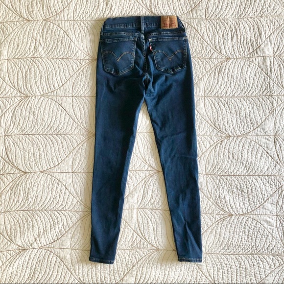 5/$35🍑LEVI’S 710 Super Skinny Medium Wash Jeans - Picture 3 of 9